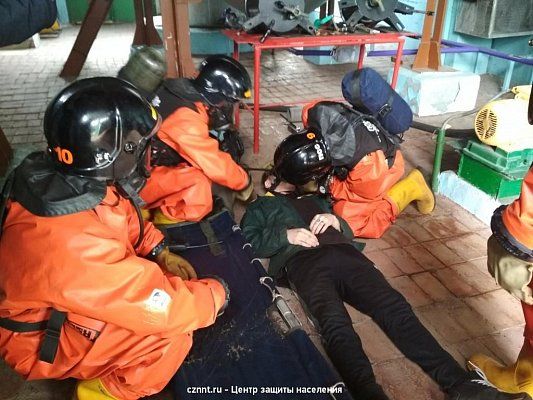 В АО НПК «Уралвагонзавод» прошли тактико-специальные учения по ликвидации аварии с выбросом хлора (фоторепортаж)