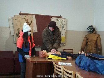 На спасательной станции прошли совместные учения спасателей и волонтеров 