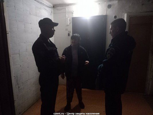 Профилактический рейд по местам проживания семей, оказавшихся в трудной жизненной ситуации, в Тагилстроевском районе