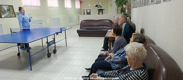 Занятия с отдыхающими Комплексного центра социального обслуживания населения Ленинского района