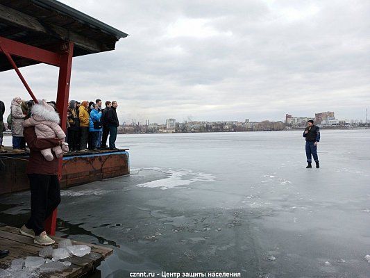 На   Спасательной  станции прошли совместные учения спасателей, водолазов  и волонтеров