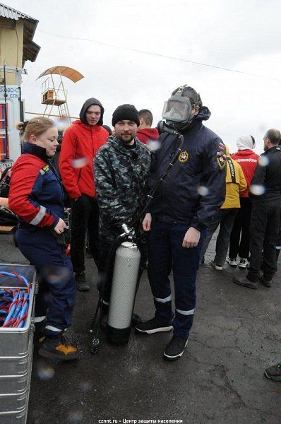 На   Спасательной  станции прошли совместные учения спасателей, водолазов  и волонтеров