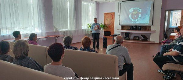 Занятие с отдыхающими Комплексного центра социального обслуживания населения Ленинского района