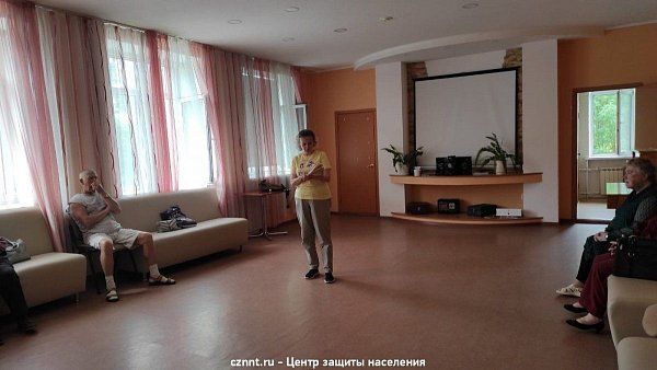 Проведено занятие с отдыхающими Комплексного центра социального обслуживания населения Ленинского района