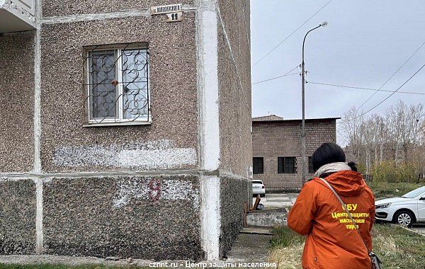 Профилактический рейд по гражданской обороне в многоквартирном доме Дзержинского района 