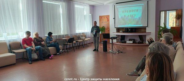 Занятия с отдыхающими Комплексного центра социального обслуживания населения Ленинского района
